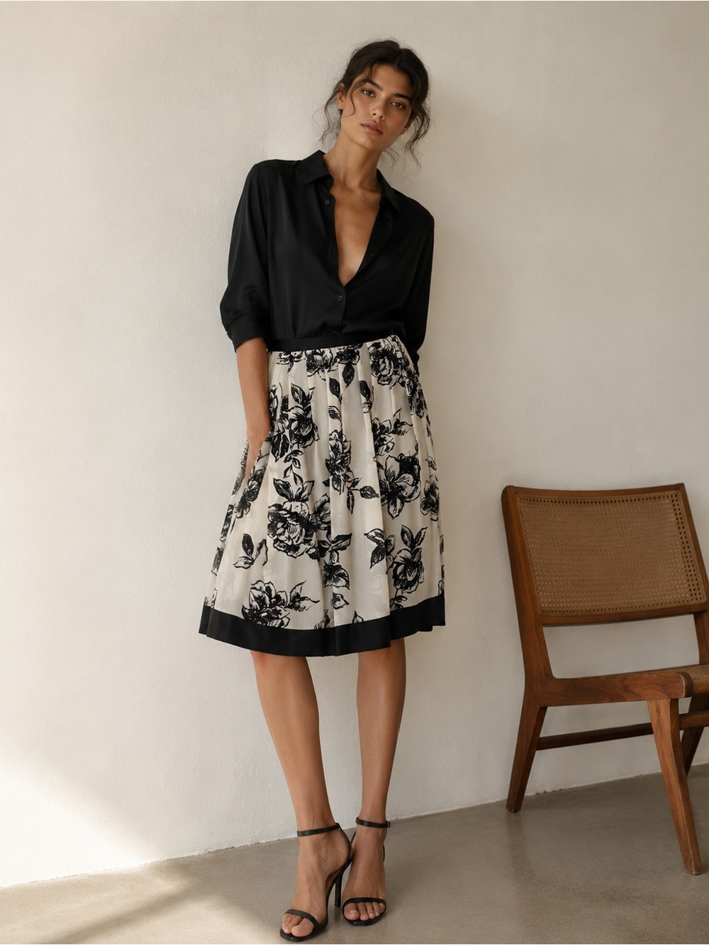 Silk Floral Graphic Printed Pleated Knee Length Skirt